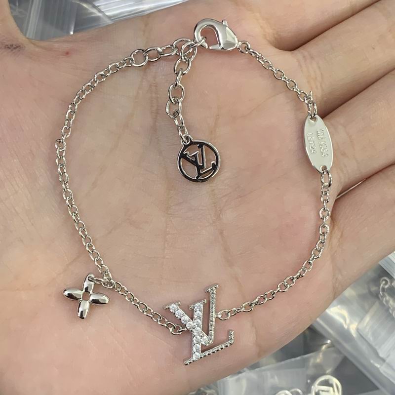 LV Bracelet 03lyr449